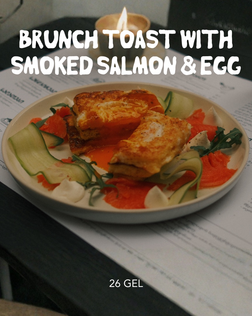 Brunch toast with smoked salmon and egg