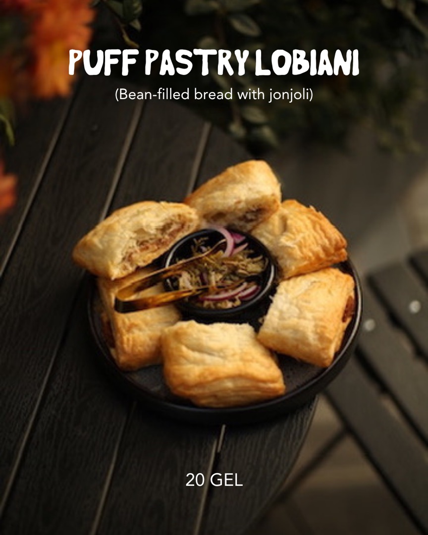 Puff pastry lobiani with jonjoli