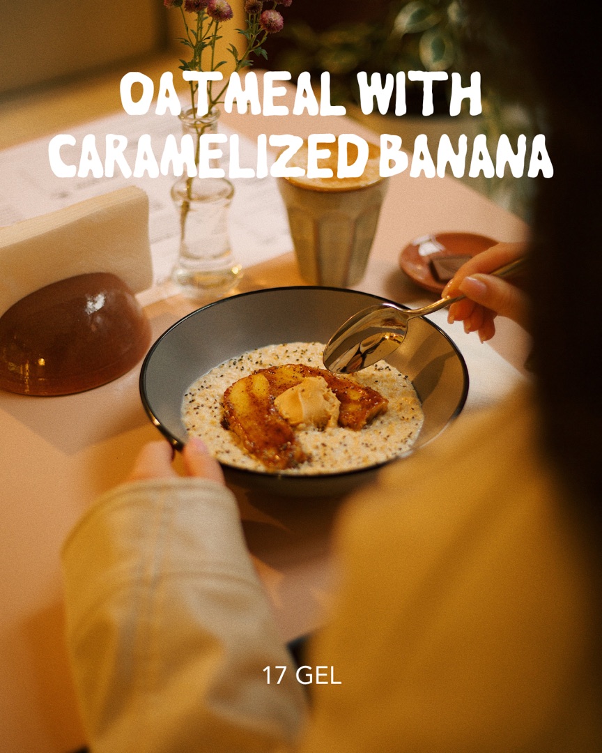 Oatmeal with caramelized banana