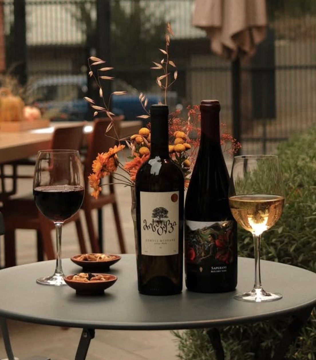 Georgian white and red wine served in the garden